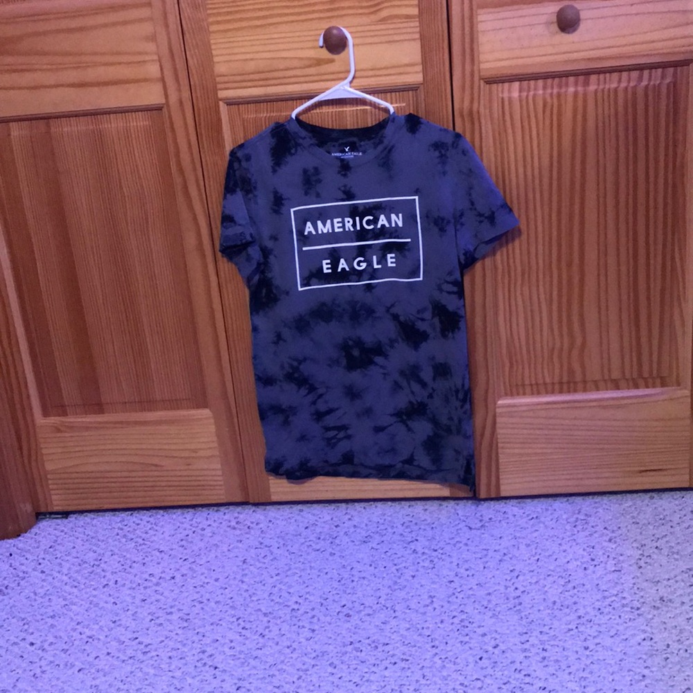 Men’s american eagle shirt